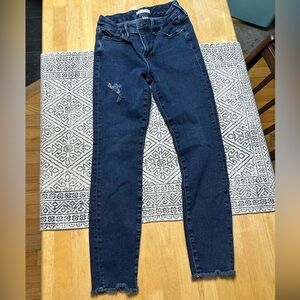 Good American Fray Hem Denim Jeans  Style glcfh941t size 2 26 Good Legs